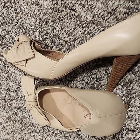 Shoes - Picture 3 of 3